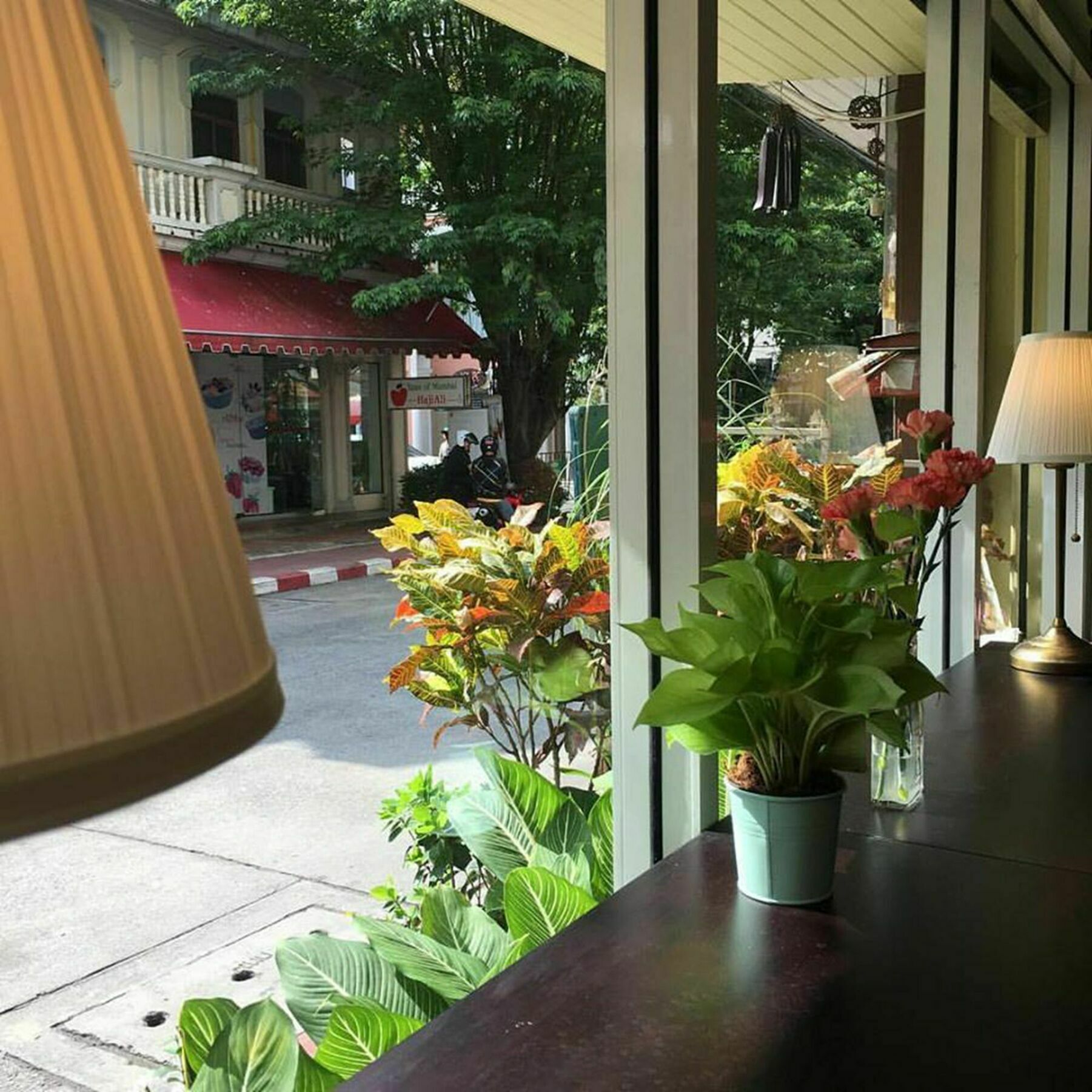 Bed and Breakfast Folk Poshtel Silom Bangkok Exterior foto